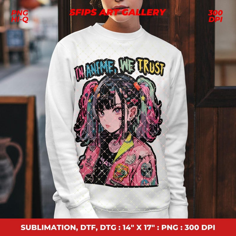 K&ouml;nnte beinhalten: Wei&szlig;es Sweatshirt mit einer Anime-Illustration eines M&auml;dchens mit schwarzen Haaren und rosa Akzenten. Der Text "IN ANIME, WE TRUST" befindet sich &uuml;ber der Illustration. Das Sweatshirt ist ein DTG-Druck, 35,56 cm x 43,18 cm.