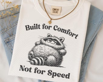 Diseño de mapache retro: ¡Construido para la comodidad! PNG (Descarga digital)
