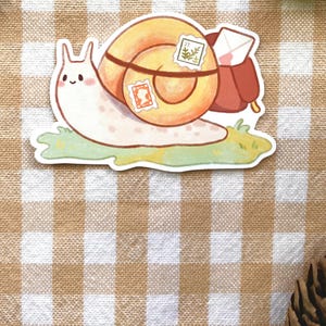 Niedlicher Schneckenpost Sticker - Handgemachter Vinyl Sticker für Journaling, Scrapbooking & Laptops