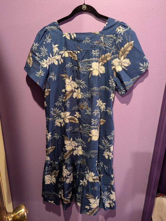 90s-y2k Hawaiian Muumuu - image 2