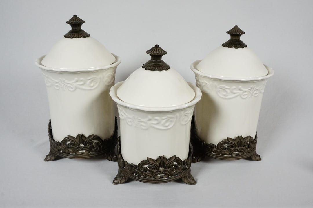 Chris Madden JC Penney Corvella Stoneware Canister Set of 3 Ivory
