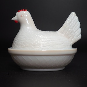 Vintage Hen On Nest Milk Glass Small