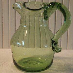 Hand Blown Green Pitcher Pilgrim Art Glass Clover Spout