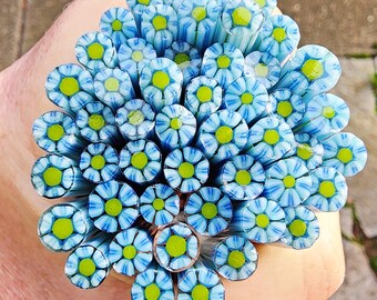 coe 90 Flower: On a Cloud - 1 oz Murrini Murrine Millefiori Vitrigraph Cane - MINZABELLA MURRINI by Glassworks Northwest