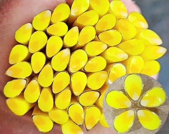 coe 96 Flower Petal: Yellow Tourmaline - 1 oz Murrini Murrine Millefiori Vitrigraph Cane - MINZABELLA MURRINI by Glassworks Northwest