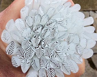 coe 96 Med Leaf: Snow White - 1 oz Murrini Murrine Millefiori Vitrigraph Cane- MINZABELLA MURRINI by Glassworks Northwest
