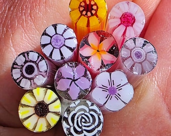 COE 90 Handmade Flower Murrini Mix "Purples Pinks Yellows" | 1.5 oz Cane | Bullseye Compatible Fusible Glass for Fusing, Jewelry, Mosaics