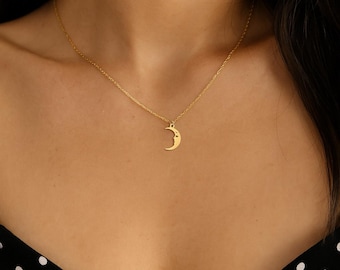 Crescent Moon Necklace 18K Gold Plated | Dainty Moon Pendant | Minimalist Celestial Jewelry | Gold Stainless Steel Necklace Gift