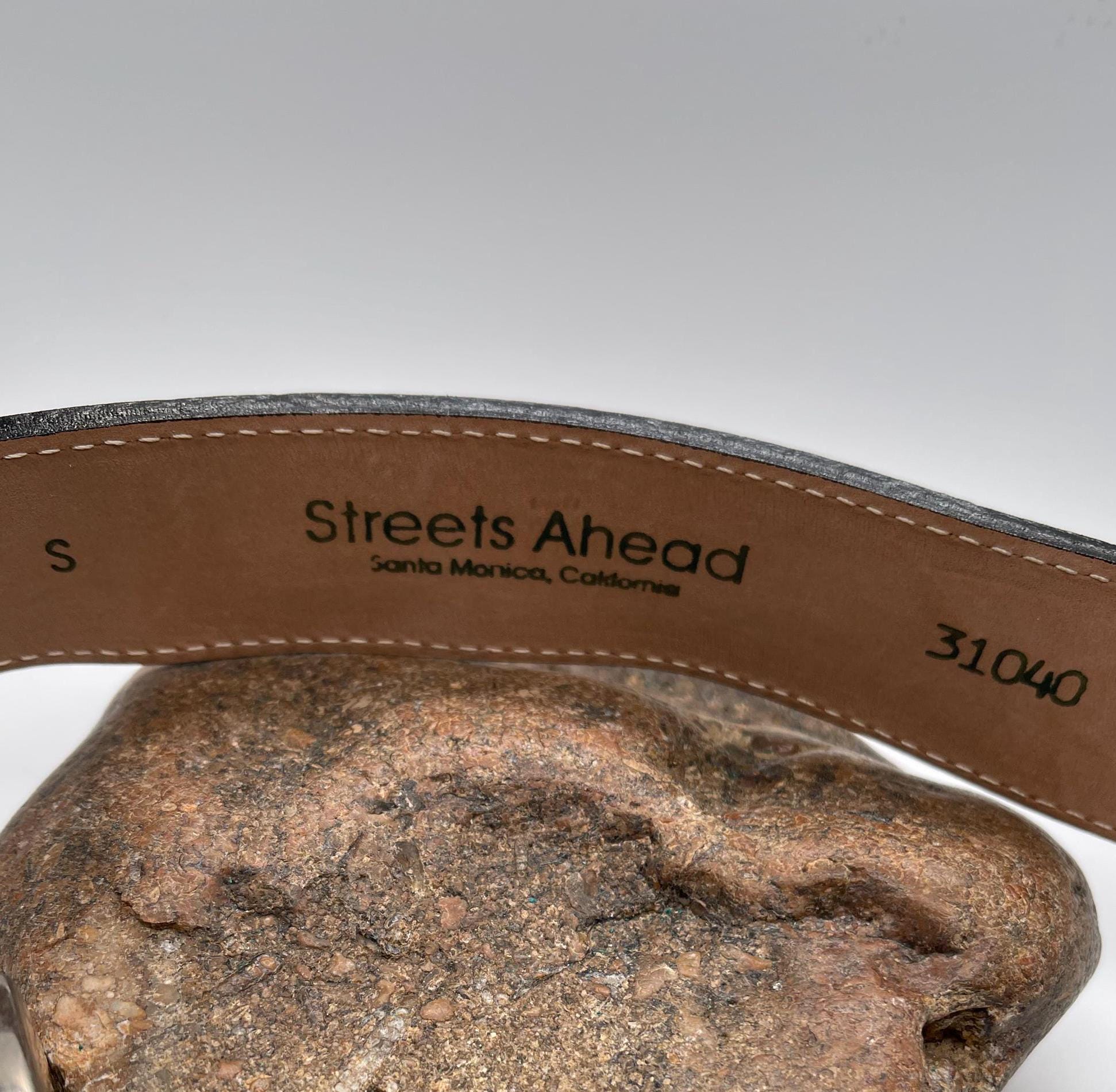 Vintage Streets Ahead Black Leather Belt, Silver Buckle  display picture 3