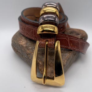 Vintage Streets Ahead Croc-Embossed Leather Belt With Mixed Metal Buckle and Loops – Modernist Style