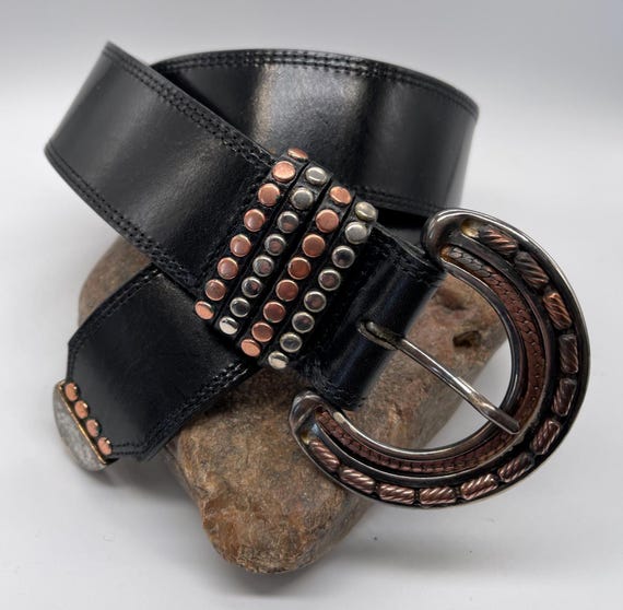 Vintage Liquid Leather Designer Belt – Western Charm With  display picture 2