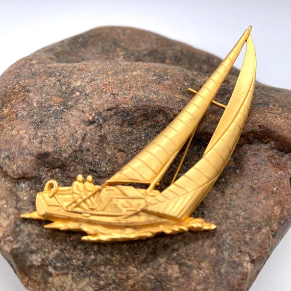 Vintage Marked J.J./Jonette Jewelry ,Matte Gold Sailboat Brooch – Nautical Chic View 2