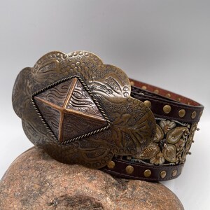 Vintage 80s Boho Leather Belt: Floral Embroidery, Brass Buckle - Size Large