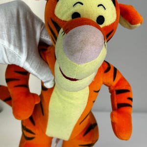 Winnie the Pooh Tigger 11&quot; Plush Stuffed Animal Toy: Disney Rare Vintage 90s