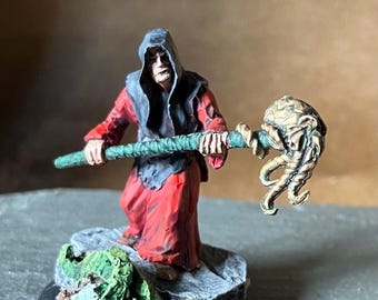 Cthulhu Cultist Priest casting. Sciborminiatures Tabletop Roleplaying Game 25 mm Base 28 mm Figure Resin Cast Acrylic Paint