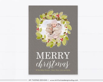 Christmas Card with Circle Photo, Holiday Photo Card Printable, Monogram Wreath Gray, WH105