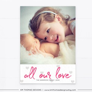 Rosa Valentinstagskarte mit Foto, All Our Love Karte mit Herzen, VA102