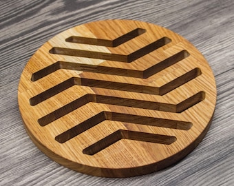 Trivet Wood Oak 18 cm - Handmade - Robust & durable - Kitchen Pots Pans - Heat protection Trivet - Round