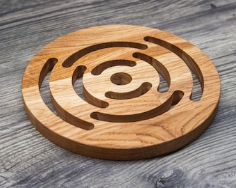 Trivet Wood Oak 18 cm - Handmade - Robust & durable - Kitchen Pots Pans - Heat protection Trivet - Round