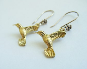 Bird Earrings - Hummingbird Earrings - Humming Bird Jewelry - Metalwork Bird Earring - Brass Earrings - Gold Bird Earrings - Hummingbird