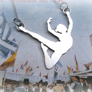 Trapeze silhouet zilveren sieraden - ketting circusacrobaat - ketting Aerialist - ketting acrobaat circus - sterlingzilver aangepaste sieraden