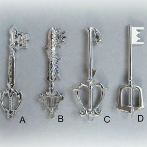 Kingdom Hearts Keys Sterling Silber Halskette - Sora Sterling Silver - Oathkeeper Oblivion Key Sterling Silber von inspiriert by Kingdom Hearts