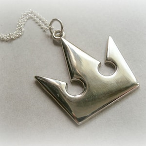 Soras Halskette Sterling Silber Inspiriert von Kingdom Hearts - Kronen Halskette Sterling Silber - Custom Anime Schmuck - Custom Anime Silber
