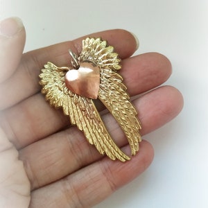 Angel Wings Necklace - Guardian Angel Necklace - Memorial Remberance Jewelry - Gift for Mom Wife Girlfriend Best Friend - Wings and Heart