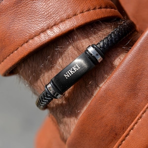 Custom Men&#39;s Leather Bracelet: Engraved Family Names, Personalized Anniversary & Birthday Gift for Dad, Husband - Unique Handmade Bracelet