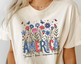 Floral America Comfort Colors® T-Shirt, Patriotic USA Graphic Tee, Red White Blue Flower Shirt, USA 250 Years Gift