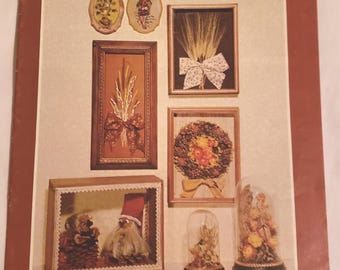 Manualidades con conos, semillas y vainas. Libro de artesanías de la naturaleza vintage de los años 70. Reutilización de objetos encontrados. BK4239