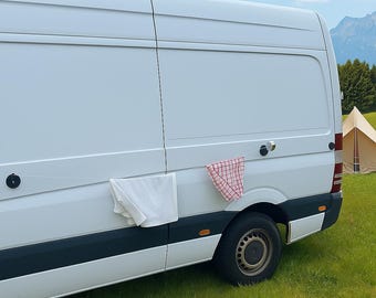 Varal magnético para carro – ideal para camping, vans, motorhomes e atividades ao ar livre
