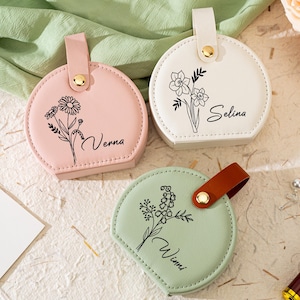 Personalised Jewelry Box,Birth Flower Jewelry Case,Wedding Bridesmaid Gift,Travel Jewelry Box with Name,Birthday Gift for Women,Jewelry Case