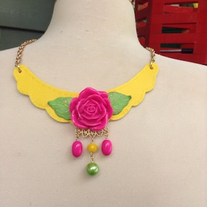 Collar de vinilo rosa rosa rosa