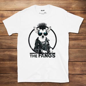 The Fangs Chi Chi Cool メンズ T シャツ、チワワの飼い主へのギフト シャツ、彼へのギフト、犬の思い出のギフト、犬好きのシャツ、チワワのお父さんシャツ