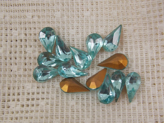 15 Vintage Czech Pear shape Foiled rhinestones 8x4.8mm CRAFT Post Free