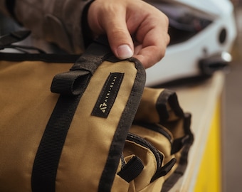 Bolsa enrollable para herramientas de motocicleta: Cordura 1000D con solapa magnética