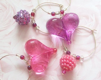 PINK & PURPLE PASSION heart shaped wine charms - Set of 4 drink markers - Fun Flirty Barware