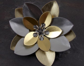 Triple Scale Lotus Clip