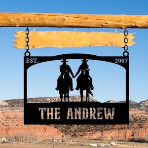 Placa de metal personalizada para entrada de fazenda, presente para amantes de cowboys, placa personalizada para portão de celeiro com tema de cowboy, presente para casa de fazenda, placa com nome da fazenda, decoração para portão de rancho