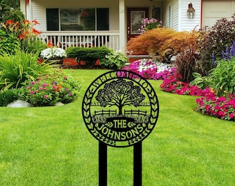 Custom Family Name Garden Stake, Metal Steel Garden Decor, Gardening Gift, Tree Themed Metal Yard Art,Garden Lover Gift,Farmhouse Yard Stake