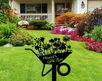 Personalisierte Schubkarre Metall Gartenstecker, Gartenliebhaber Benutzerdefinierte Mutter Geschenk, Pflanze im Garten Dekor, Bauer Geschenk, Benutzerdefinierte Blumen Bett Dekor