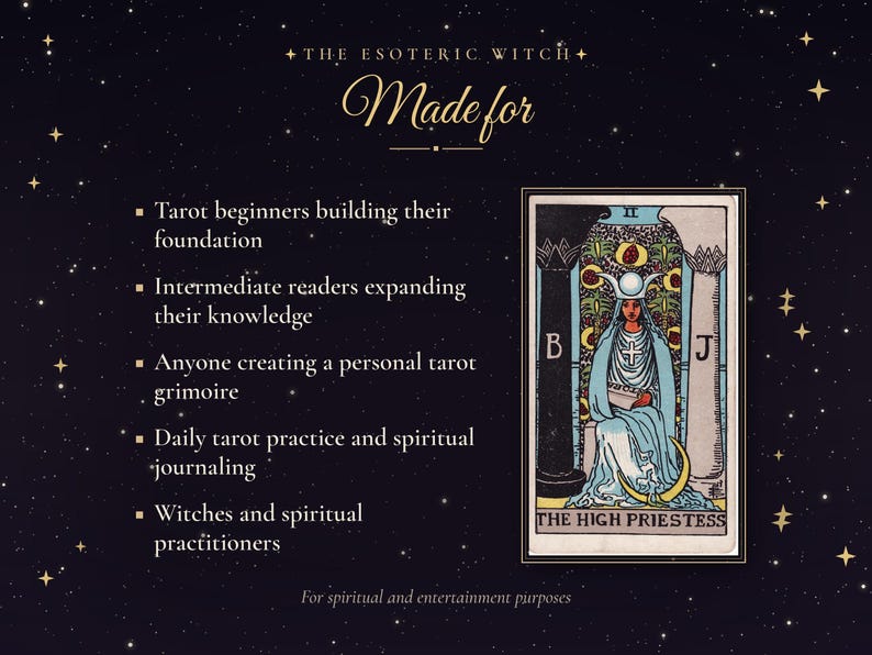 Puede incluir: Un fondo oscuro con estrellas doradas presenta el texto THE ESOTERIC WITCH Made for, seguido de una lista. A la derecha est&aacute; la carta del tarot La Sacerdotisa que muestra una figura con t&uacute;nica azul sentada entre dos pilares marcados con B y J.