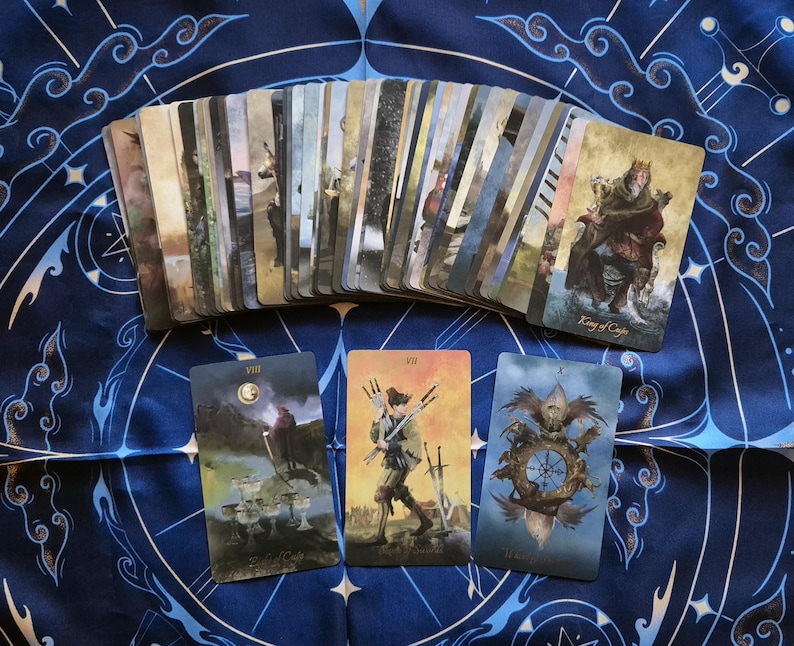 Example cards used in three card tarot reading