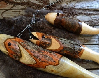 Poisson en bois sur un limon, lot de 3, poisson fini fait à la main, cadeau parfait du pêcheur, extérieur, décorations de cabine rustique 912