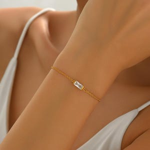 Diamond Bracelet, April Birthstone Bracelet, 18K Gold Baguette Birthstone Bracelet, Personalized Birthstone Bracelet, Birthday Gift for Her