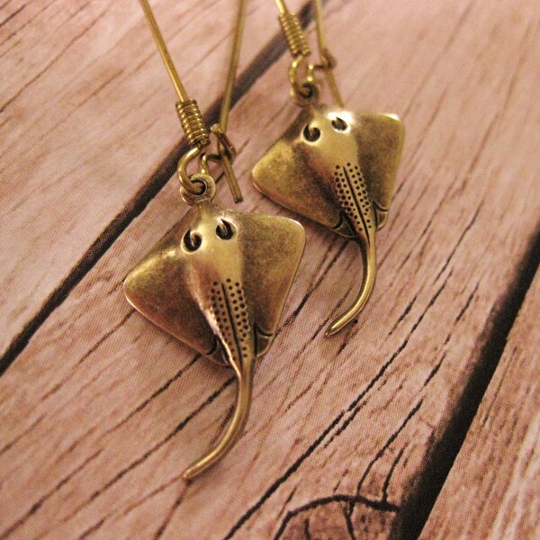 Stingray Earrings Antique Brass stingray jewelry beach earrings ocean jewelry handmade sea creatures summer earrings vintage stingray