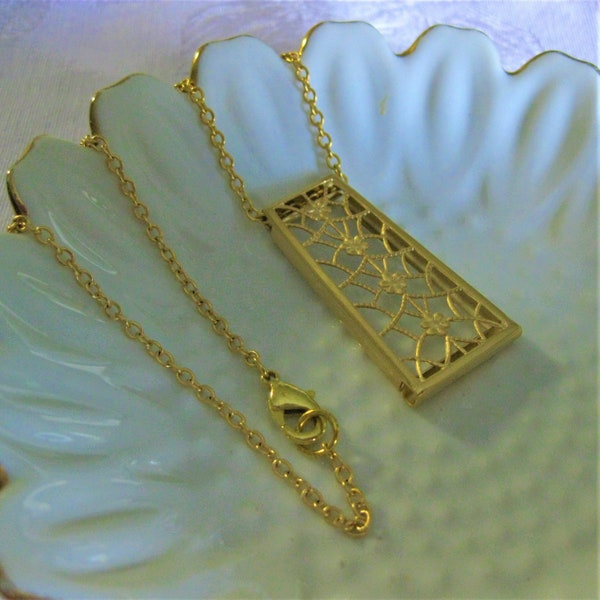 Vintage Castle Window Gold Lace Pendant Filigree Bar Pendant Elegant Jewelry Necklace Gift Necklace 22K Gold Plated Feminine thequeensdowry