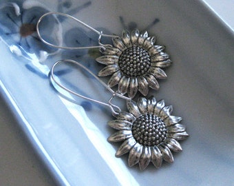 Silver Sunflowers Earrings Summer Jewelry Floral Flower Earrings Summer Season Fall Season thequeensdowry handmade Vintage Jewelry handmade