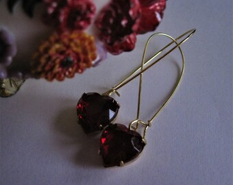 Vintage, Ruby Red, Glass Heart Earrings,  Love, Romantic, Valentines Day, thequeensdowry, Dangles, Handmade, Heart Jewelry, Holiday Earrings